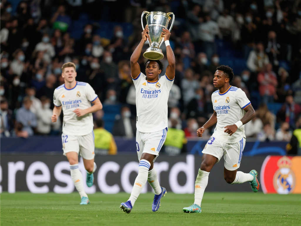 己能为球队 己能为球队